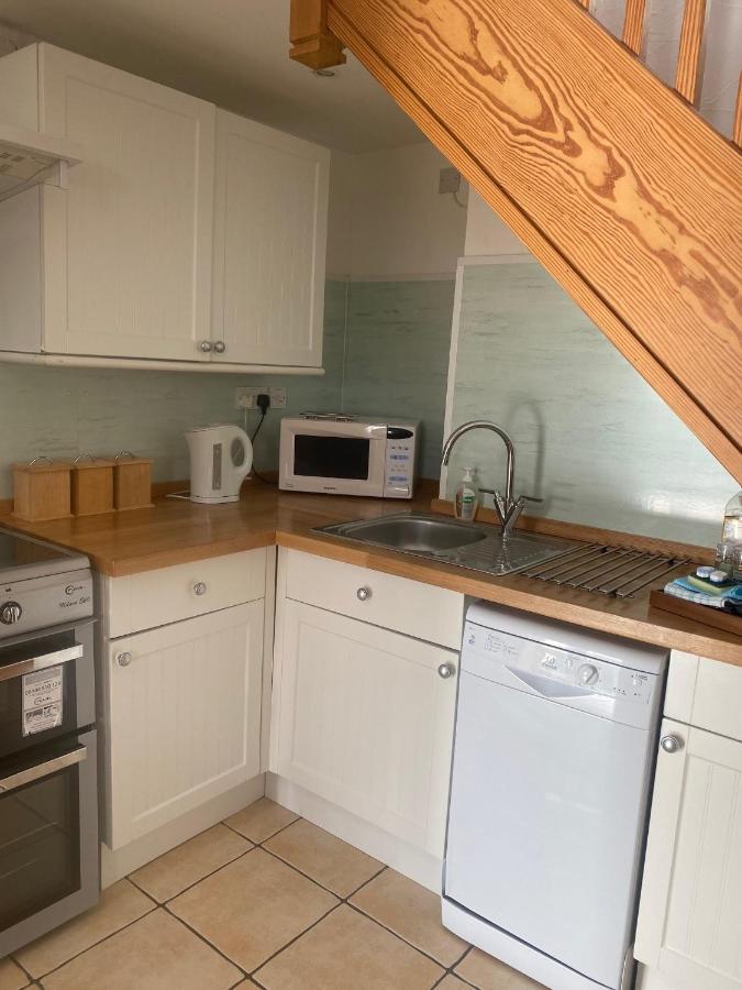 Upper Grippath Farm Holiday Cottages ニューポート エクステリア 写真